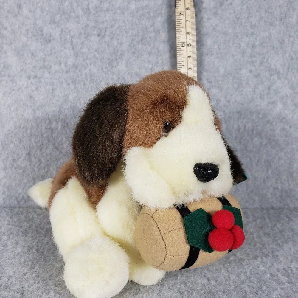 VTG Russ Duke Plush Dog Christmas Gift Holly Berries Red‎ Bow New With Tags